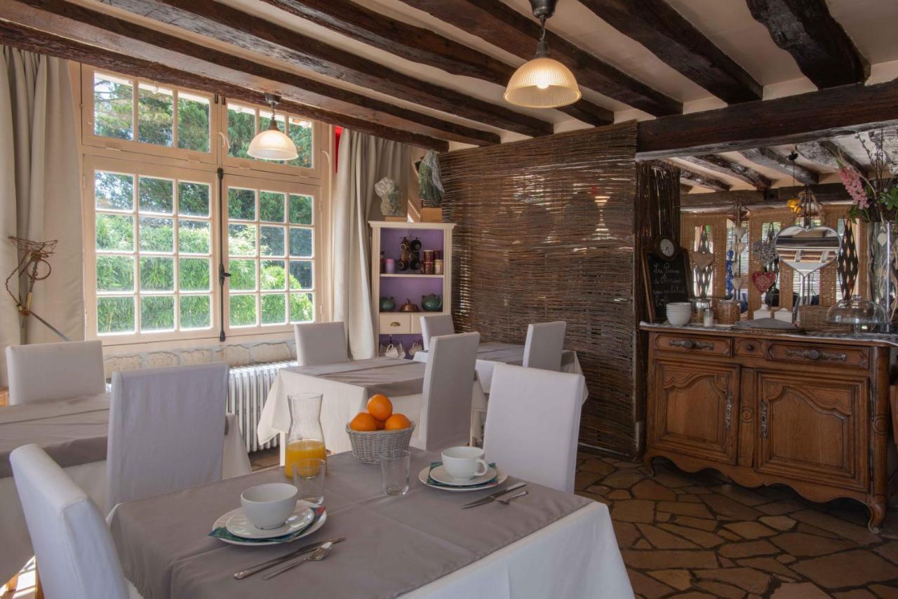 Les Pierres De Chevreuse Hotel Buitenkant foto