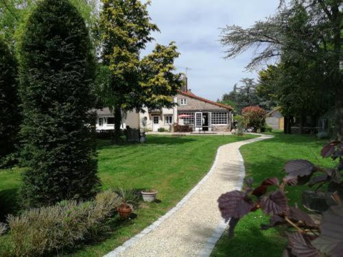 Les Pierres De Chevreuse Hotel Buitenkant foto